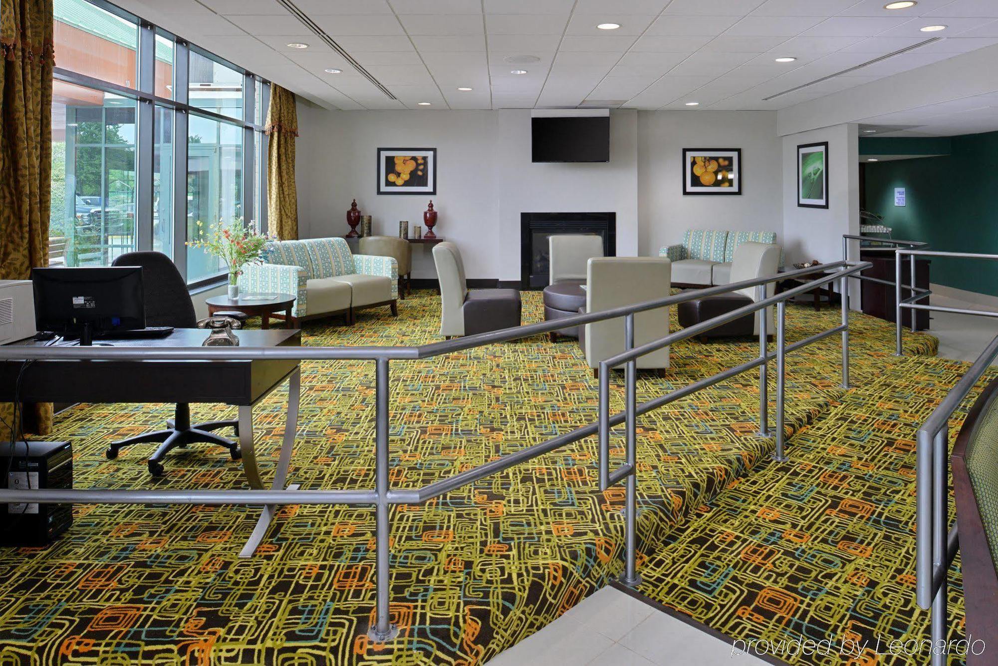 Elimwood Hotel, A Ramada By Wyndham Maryland Heights Exterior photo