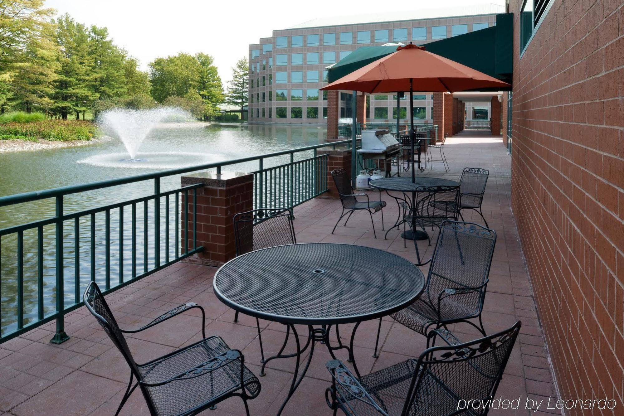 Elimwood Hotel, A Ramada By Wyndham Maryland Heights Exterior photo