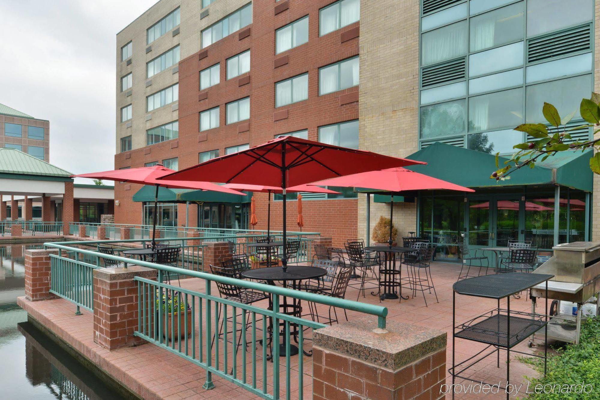 Elimwood Hotel, A Ramada By Wyndham Maryland Heights Exterior photo